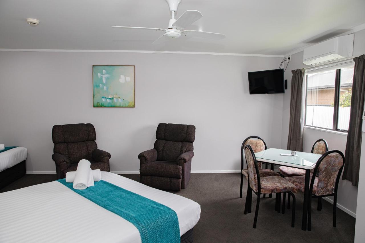 Bks Palm Court Motor Lodge Gisborne Esterno foto